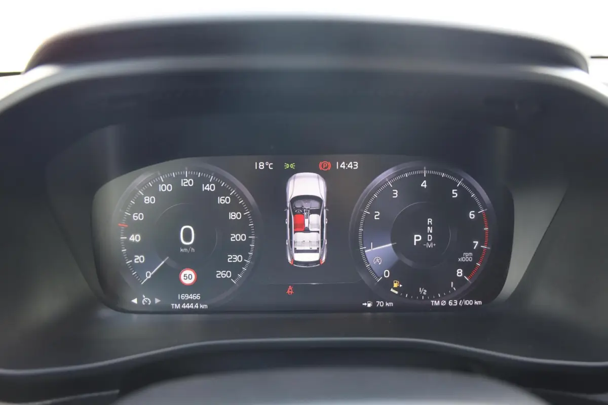 1.5 T2 Momentum Core|Automaat|LED|Camera|Cruise|Navi|Clima