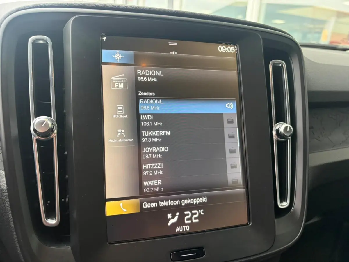 1.5 T2 Momentum Core|Automaat|LED|Camera|Cruise|Navi|Clima