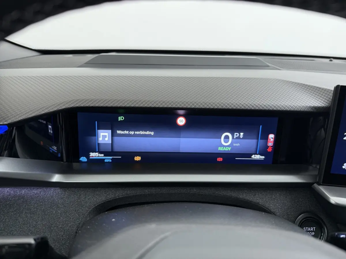 Business Edition 97 kWh LONG RANGE / 8 JAAR GARANTIE!! / SOH 100% / Navigatie / 360 Camera / Matrix LED / Panorama / Hi-Fi / Keyless / Parkeersensoren / Stuur -en Stoelverwarmd / Elektr. Ach