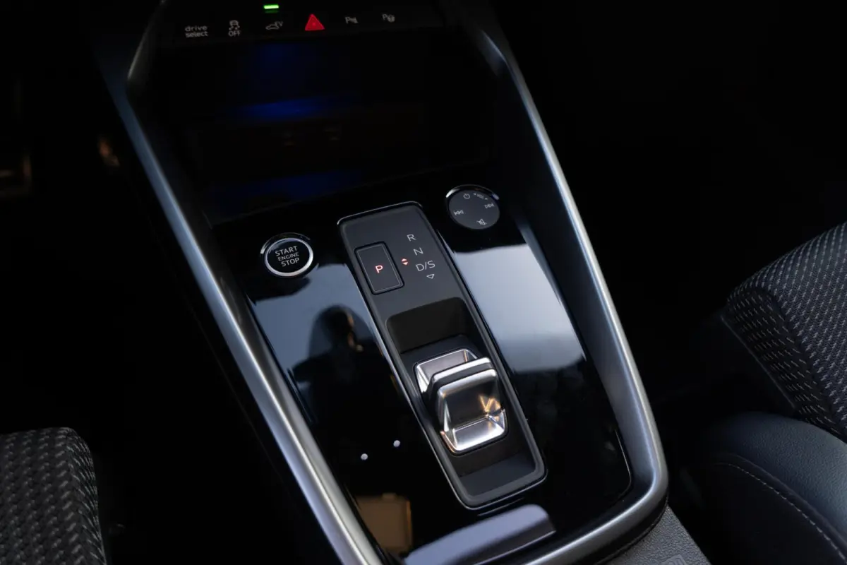 40 TFSI e S-line | Pano | B&O | Ambient+ | HD Matrix
