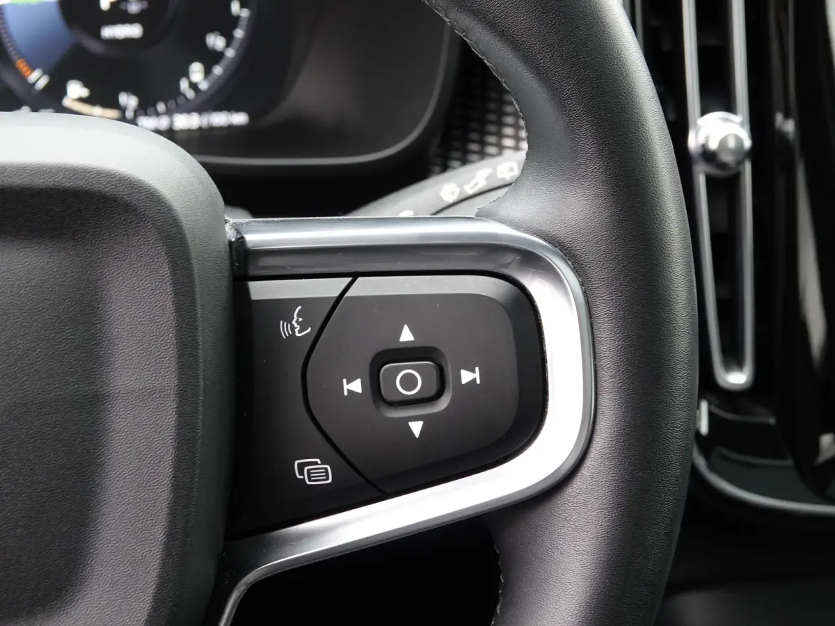 1.5 T4 R-Design VOL LEER | PANODAK | HK-AUDIO | TWO-TONE | PILOT + ACC