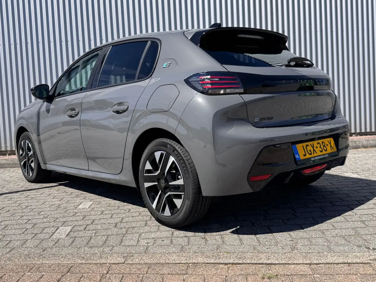 EV Allure Avantage 51 kWh | Demodeal | Camera Voor/Achter | Navigatie | Apple Carplay / Android Auto | DAB | Keyless Start | | 11 kW lader | Binnenspiegel automatisch dimmend | Bluetooth tel