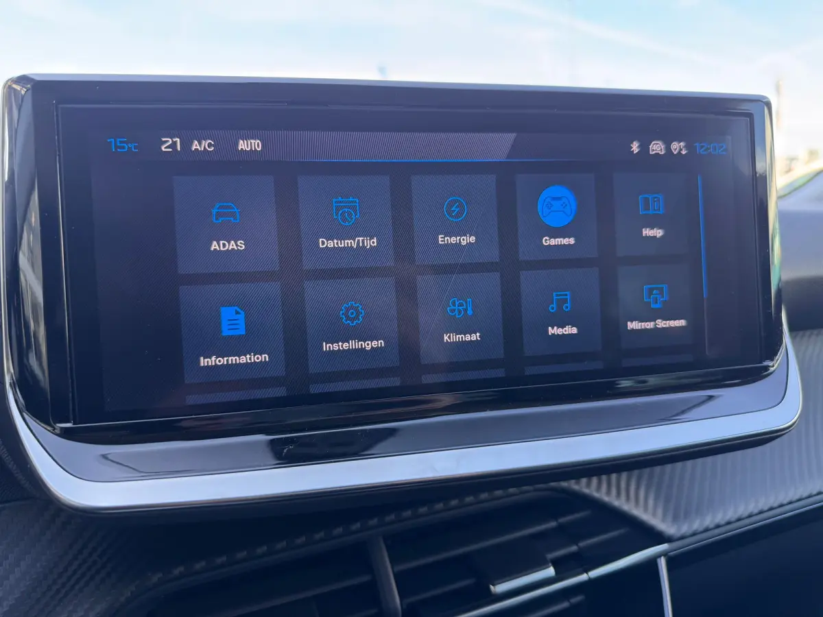 EV Allure Avantage 51 kWh | Demodeal | Camera Voor/Achter | Navigatie | Apple Carplay / Android Auto | DAB | Keyless Start | | 11 kW lader | Binnenspiegel automatisch dimmend | Bluetooth tel