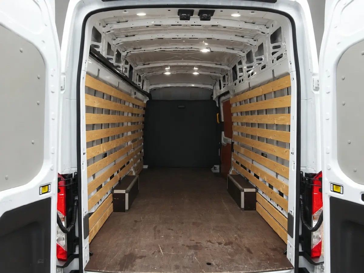 350 2.0 TDCI L4H3 Trend RWD AIRCO 3 ZITPLAATSEN