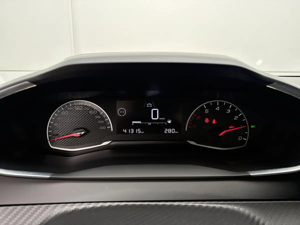 1.2 PureTech Active | Parkeerhulp | Cruise Control | Airco | Apple CarPlay/Android Auto