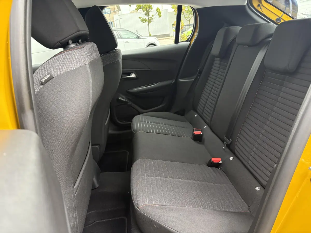 1.2 PureTech Active | Parkeerhulp | Cruise Control | Airco | Apple CarPlay/Android Auto