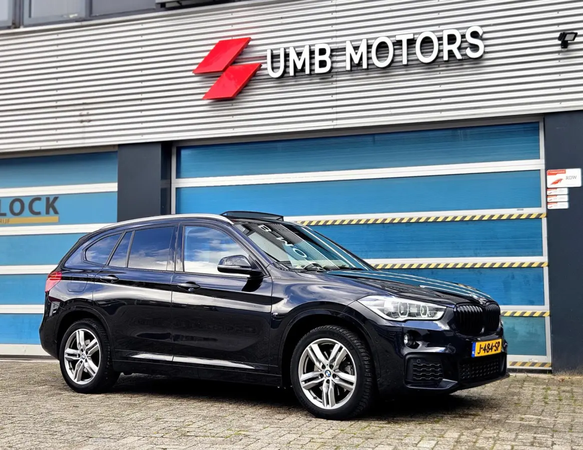 sDrive20i High Executive Edition M pakket