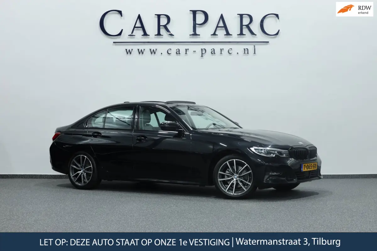 320i M-Sport LED/VIRTUAL/SFEER/PANORAMADAK/LEDER+S.VERWAMRING/19" LMV/PDC/CRUISE/ECC/12 MND GARANTIE!