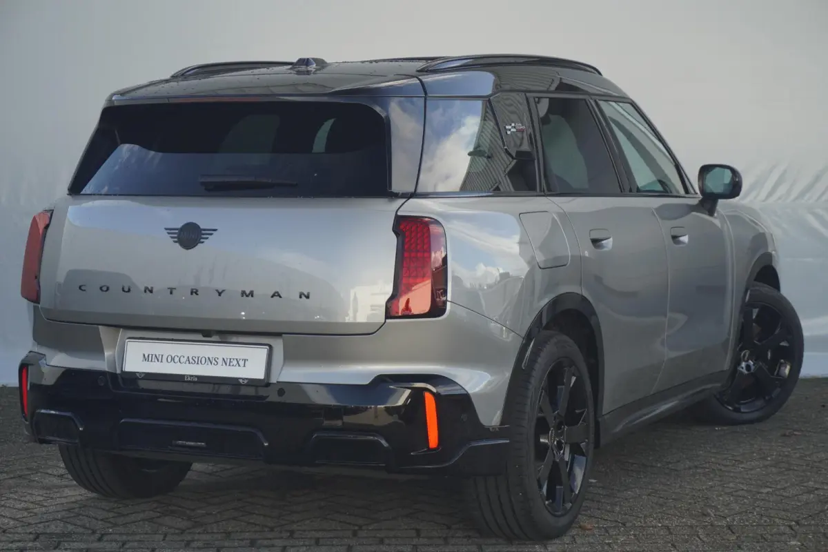E John Cooper Works Trim | Pakket L | Harman Kardon | Panoramadak | Driving Assistant Plus | Stoel & Stuurverwarming