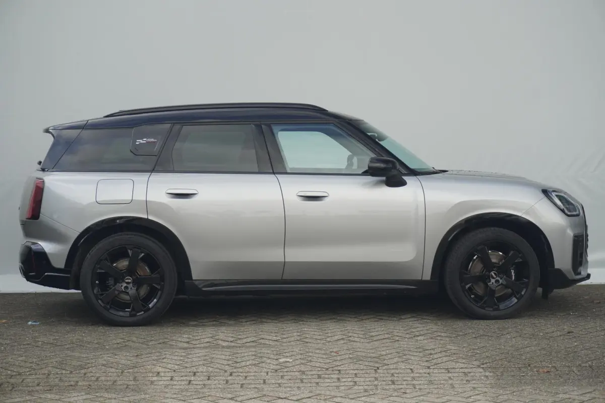 E John Cooper Works Trim | Pakket L | Harman Kardon | Panoramadak | Driving Assistant Plus | Stoel & Stuurverwarming