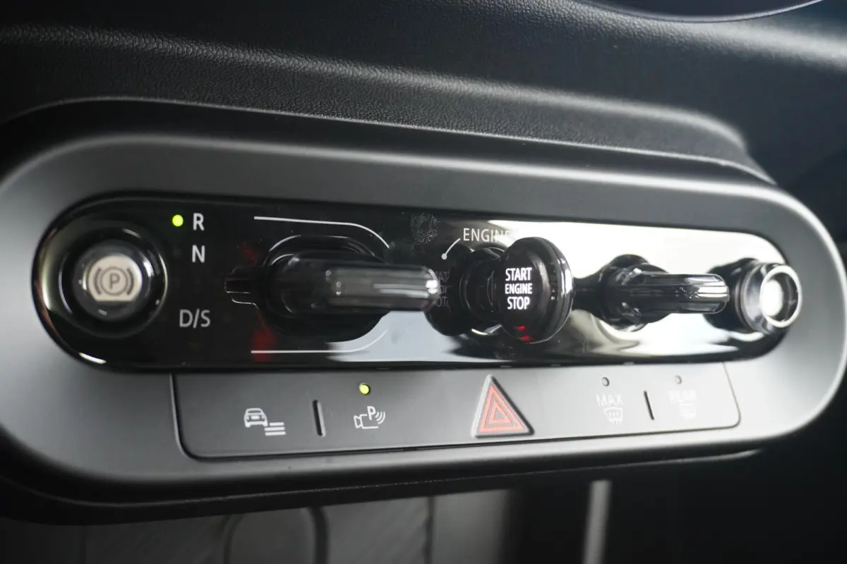 Cooper S John Cooper Works Trim | Pakket XL | Harman Kardon | Panoramadak | Driving Assistant Plus | Stoel & Stuurverwarming | Massagefunctie