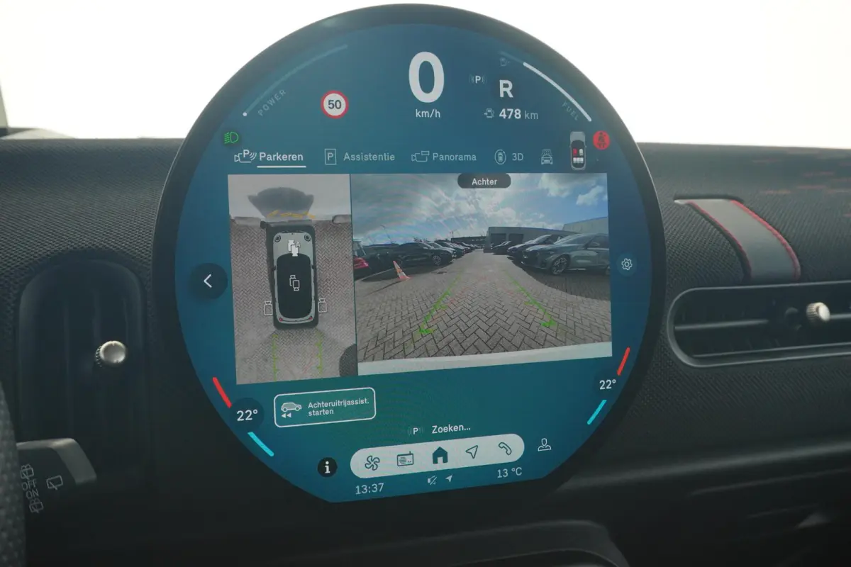 Cooper S John Cooper Works Trim | Pakket XL | Harman Kardon | Panoramadak | Driving Assistant Plus | Stoel & Stuurverwarming | Massagefunctie