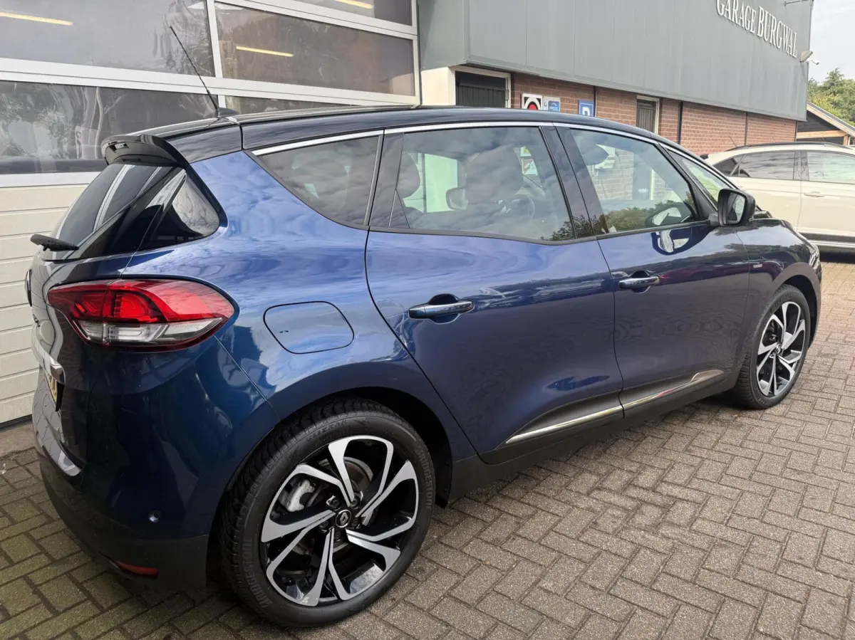 1.3 TCe Bose AUTOMAAT CARPLAY/CAMERA *ALL-IN PRIJS*