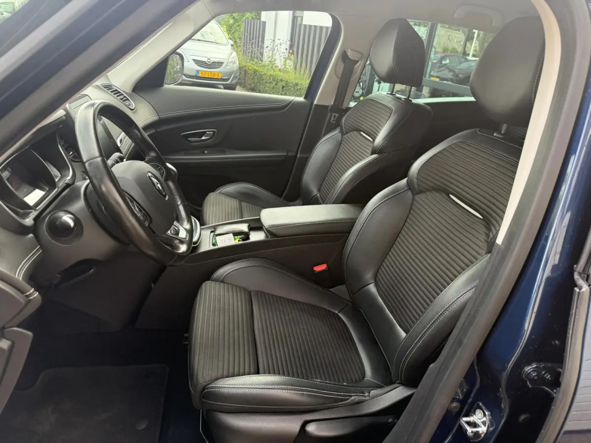 1.3 TCe Bose AUTOMAAT CARPLAY/CAMERA *ALL-IN PRIJS*