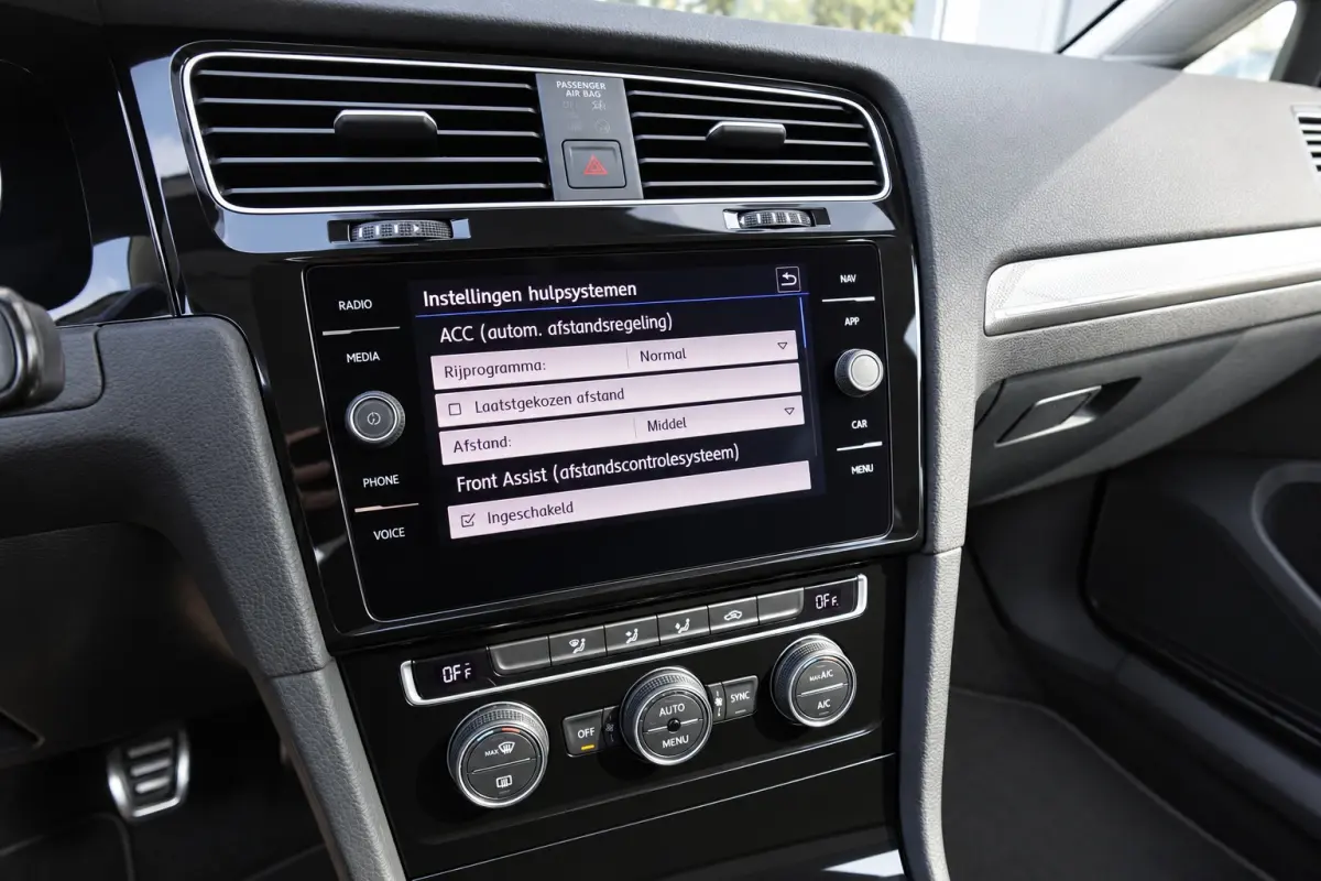 1.0 TSI Comfortline KEYLESS CAM ACC