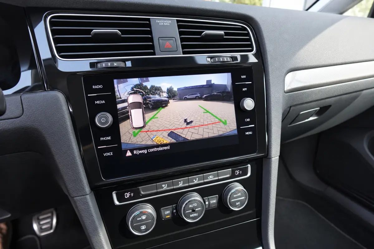 1.0 TSI Comfortline KEYLESS CAM ACC