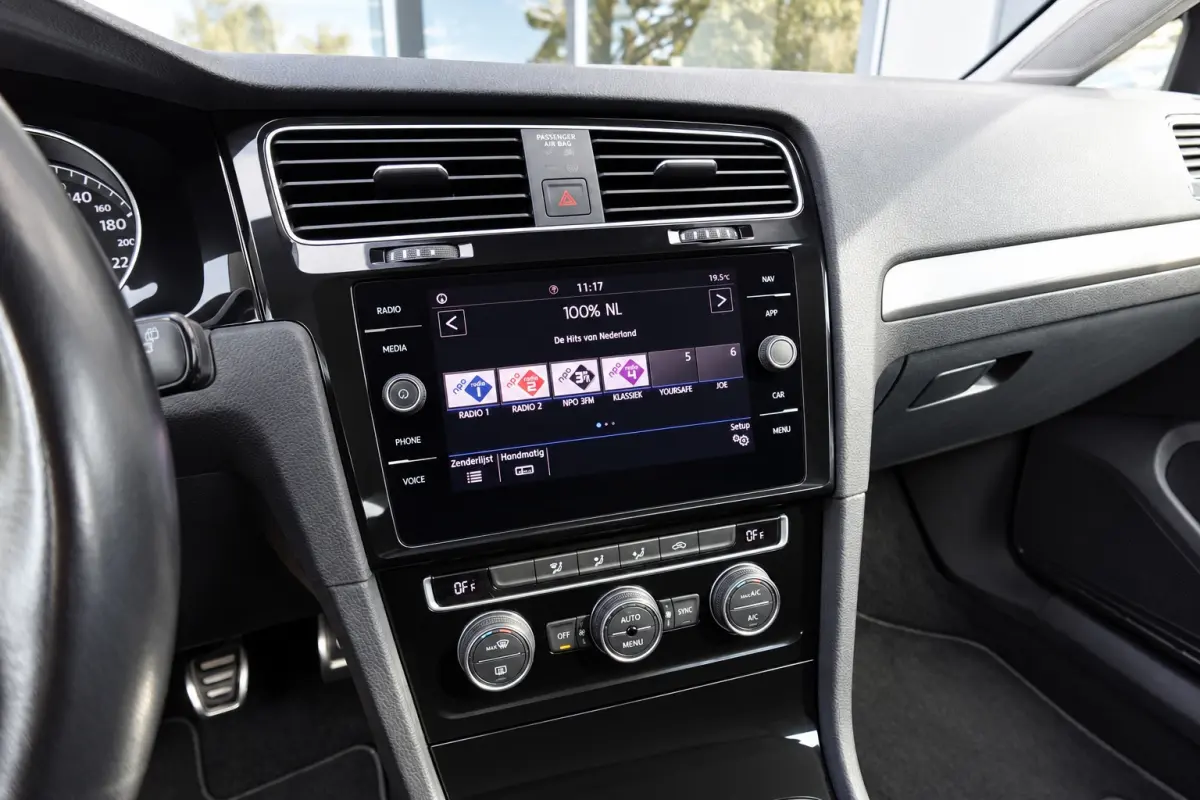 1.0 TSI Comfortline KEYLESS CAM ACC