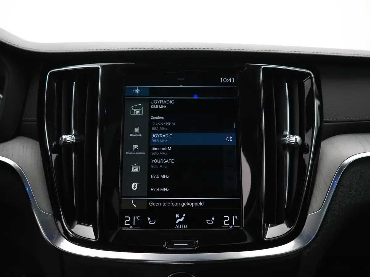 T6 Recharge AWD Inscription | Achterbank verwarmd | Achteruitrijcamera | Audio installatie