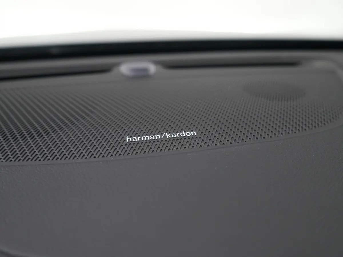 T6 Recharge AWD Inscription | Achterbank verwarmd | Achteruitrijcamera | Audio installatie
