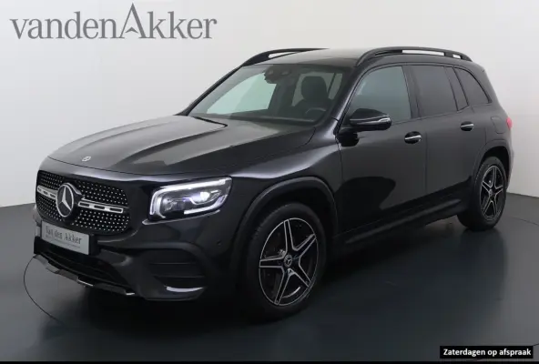 180 AMG 7-zits // Trekhaak // Panoramadak // Memory // Keyless // Carplay // MultiBeam LED // Nightpakket // Sfeerverlichting
