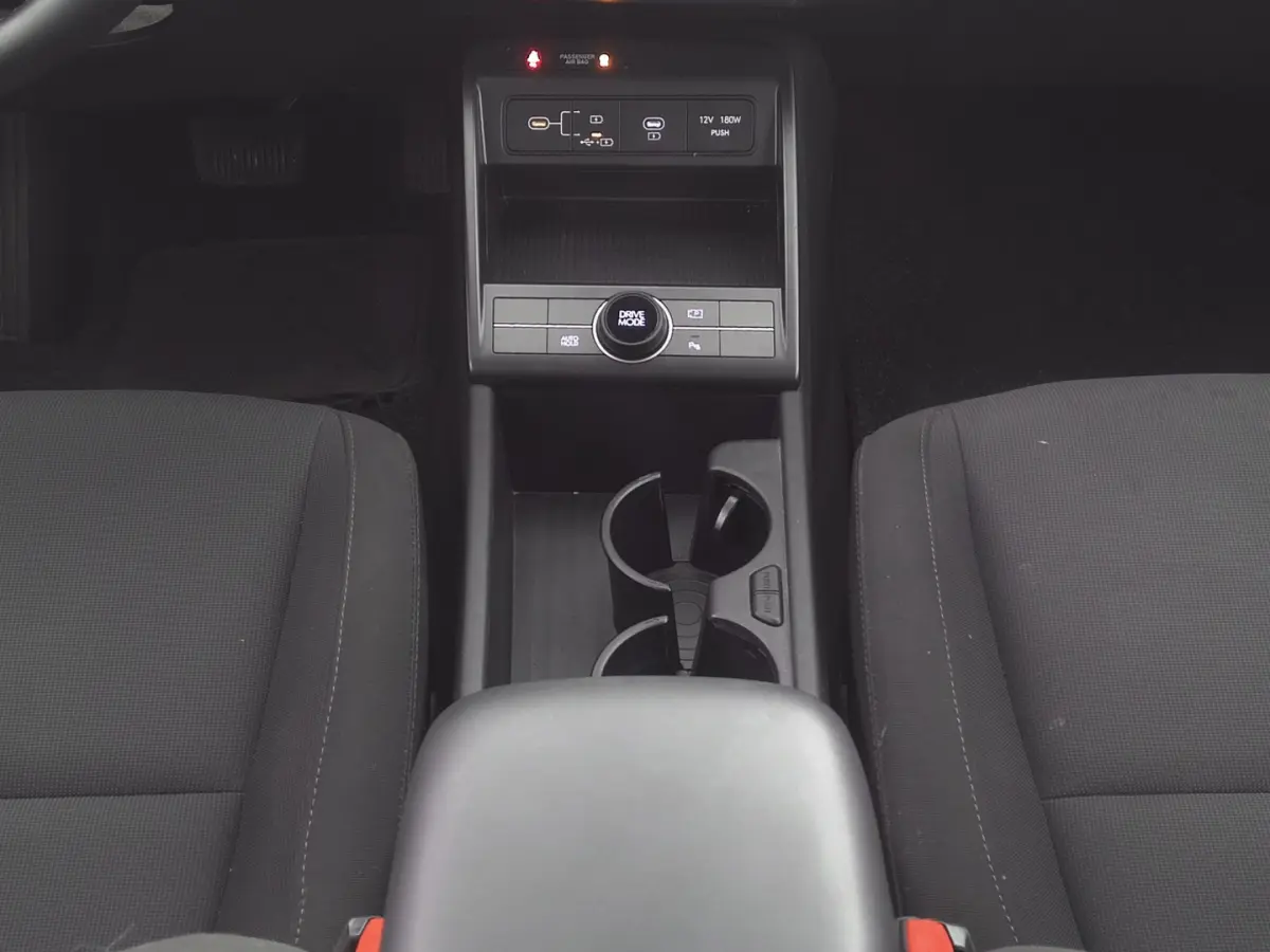 1.6 GDI HEV Comfort | NAVI | ECC | VELGEN !