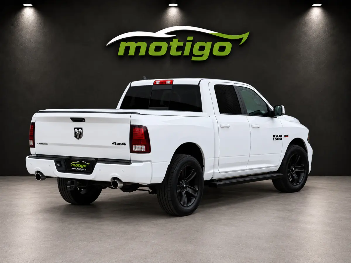 1500 4X4 5.7 V8 4x4 Quad Cab 6'4 Sport