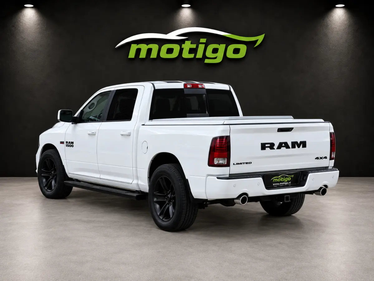 1500 4X4 5.7 V8 4x4 Quad Cab 6'4 Sport