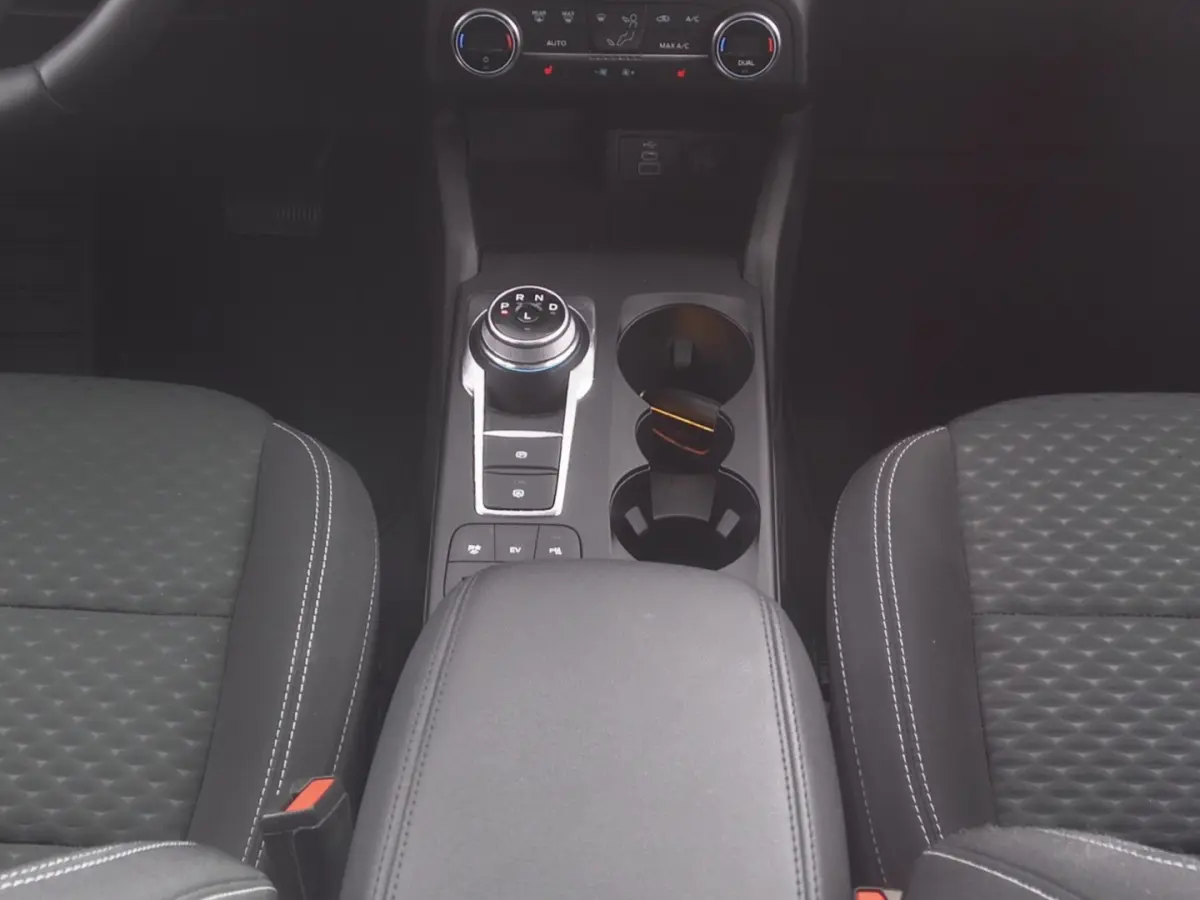 2.5 PHEV Cool&Connect | NAVI | Stoelverwarming | PDC !