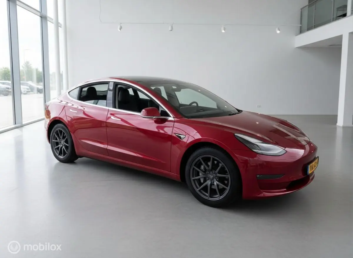 Long Range Dual Motor AWD| Speciale Rode Lak | 18" Aero | 1e eigenaar
