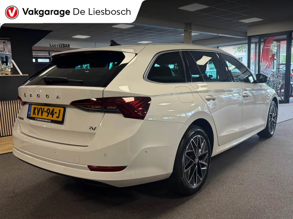 1.4 TSI iV PHEV Sportline Business/pano/head up/memory /apple/dodehoek