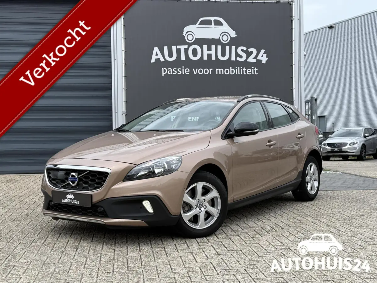 1.5 T3 AUTOMAAT Momentum |ACC|Dealer Onderhouden|1-eigenaar!