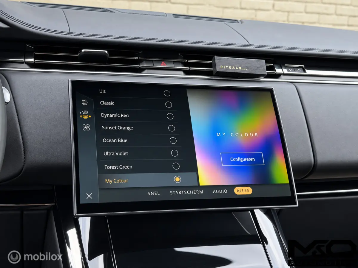 3.0 P550e Autobiography|BTW|23”| PANO|KOELBOX|ALCANTARA|MASSAGE