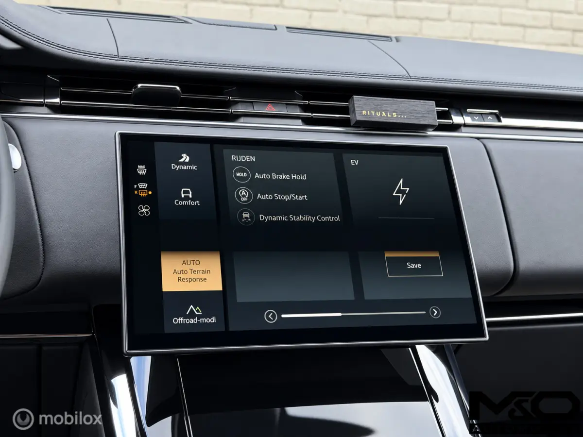 3.0 P550e Autobiography|BTW|23”| PANO|KOELBOX|ALCANTARA|MASSAGE