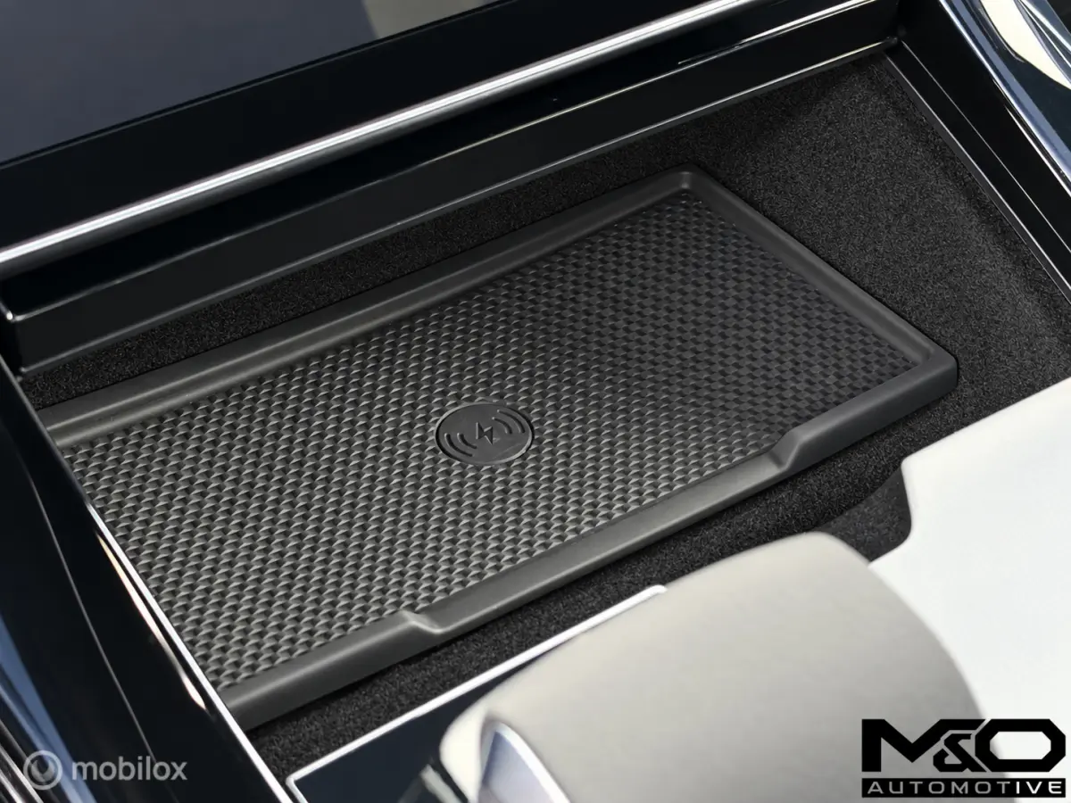 3.0 P550e Autobiography|BTW|23”| PANO|KOELBOX|ALCANTARA|MASSAGE