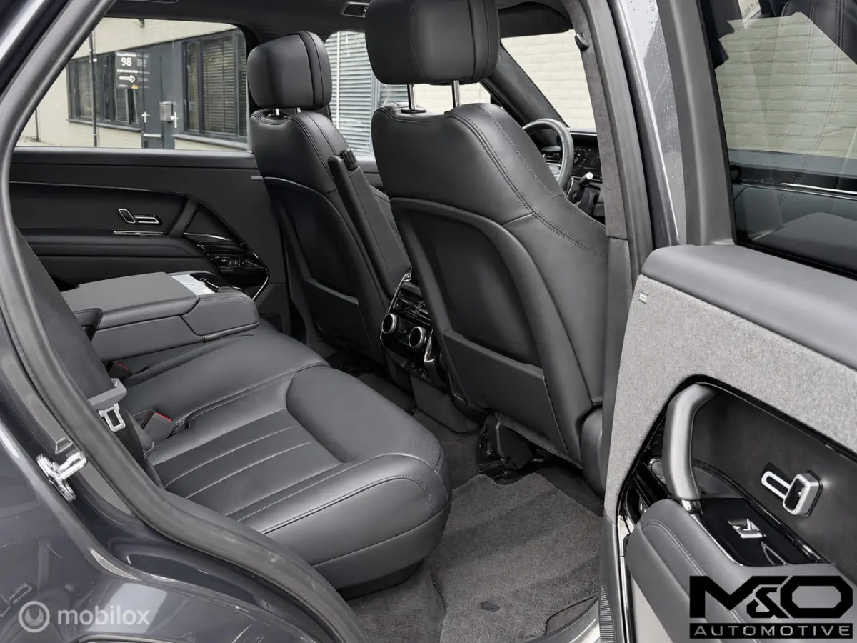3.0 P550e Autobiography|BTW|23”| PANO|KOELBOX|ALCANTARA|MASSAGE