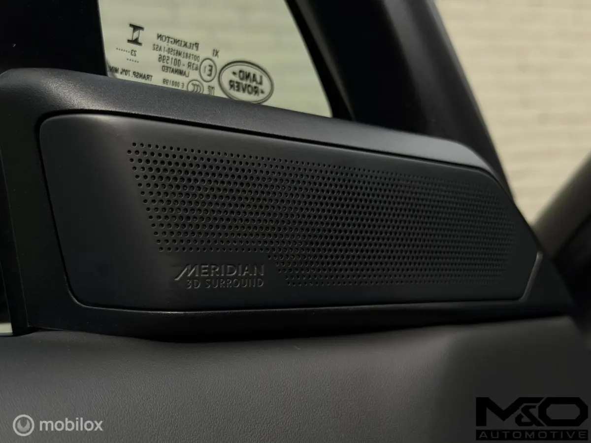 3.0 P550e Autobiography|BTW|23”| PANO|KOELBOX|ALCANTARA|MASSAGE