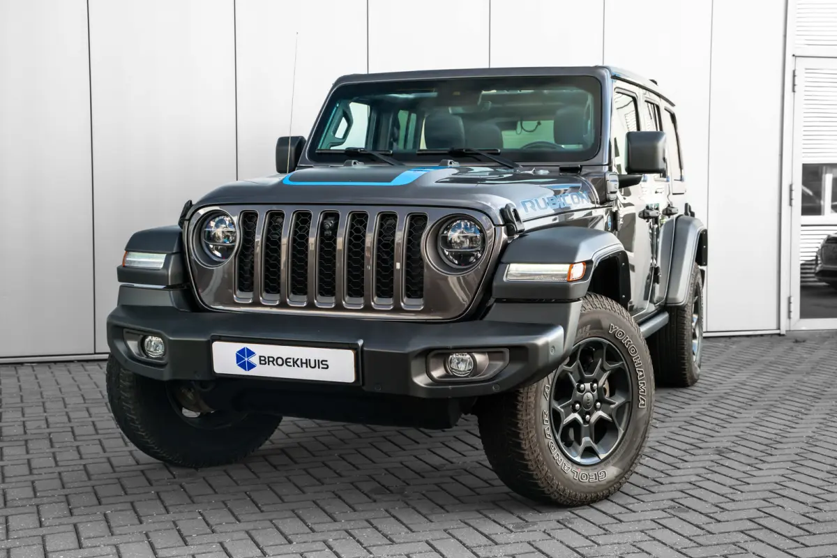 4xe 380 Rubicon l Elekt. Schuifdak l Stoel/Stuurverwarming l Leder l Dodehoek Assist l LED l Navi l Camera l