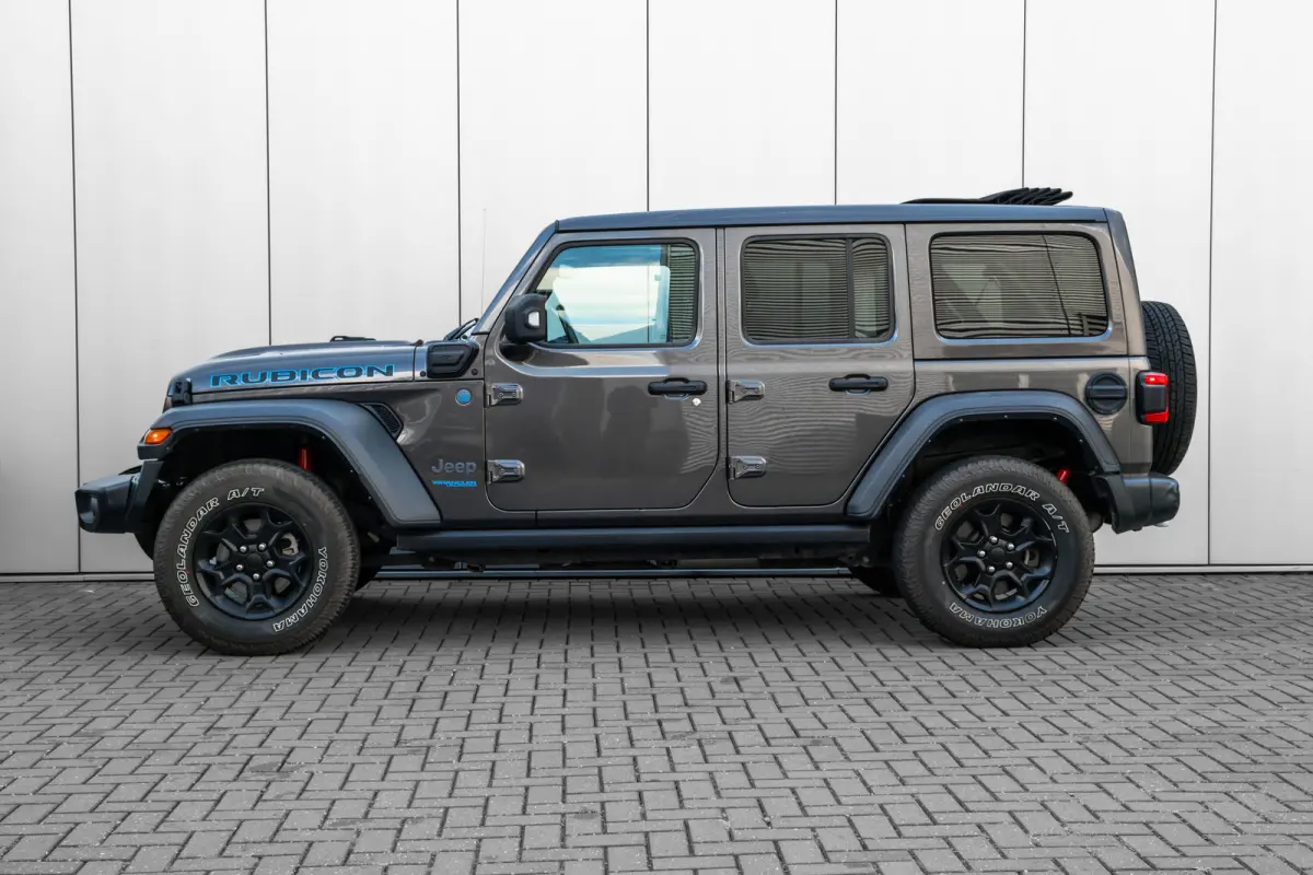 4xe 380 Rubicon l Elekt. Schuifdak l Stoel/Stuurverwarming l Leder l Dodehoek Assist l LED l Navi l Camera l