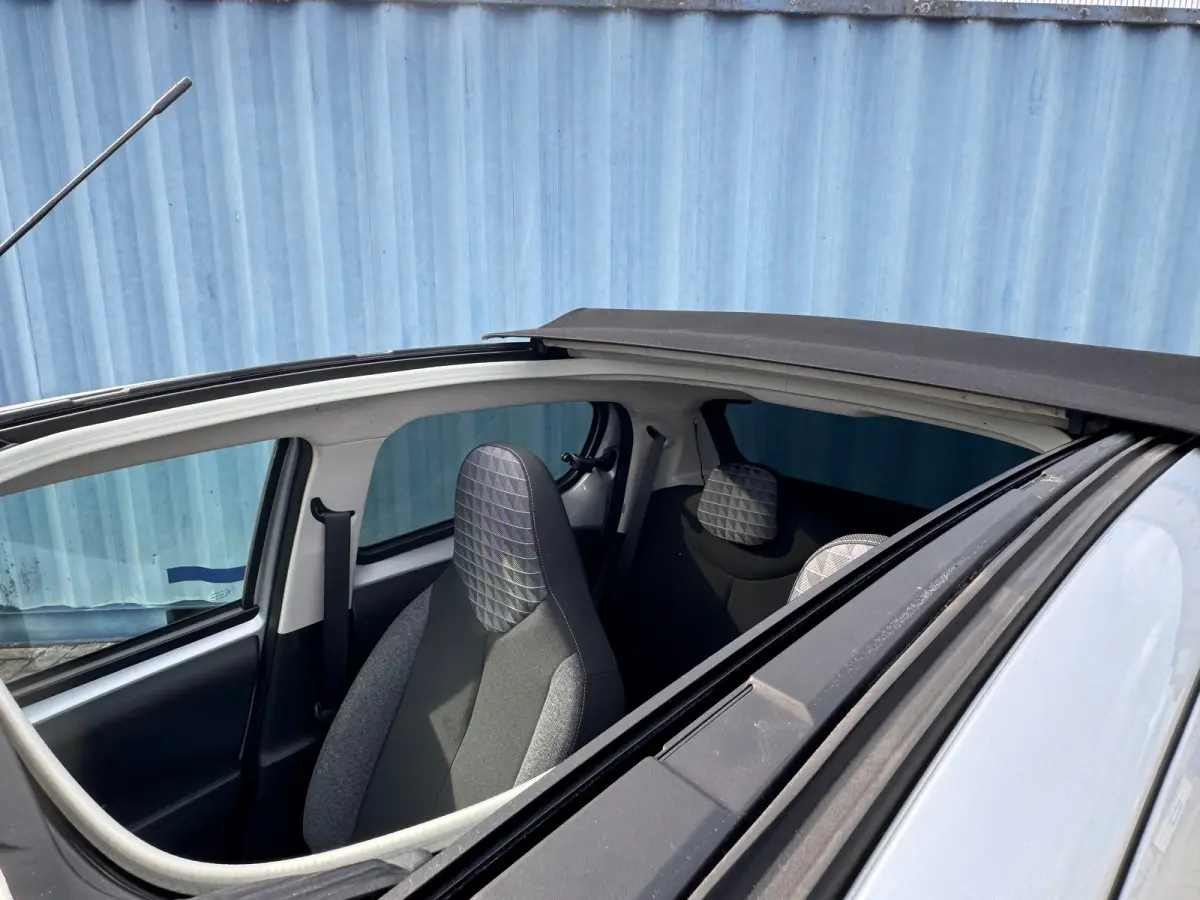 1.0 e-VTi Allure TOP! Achteruitrijcamera | Armsteun | Airco | All season banden | Apple carplay & Android auto