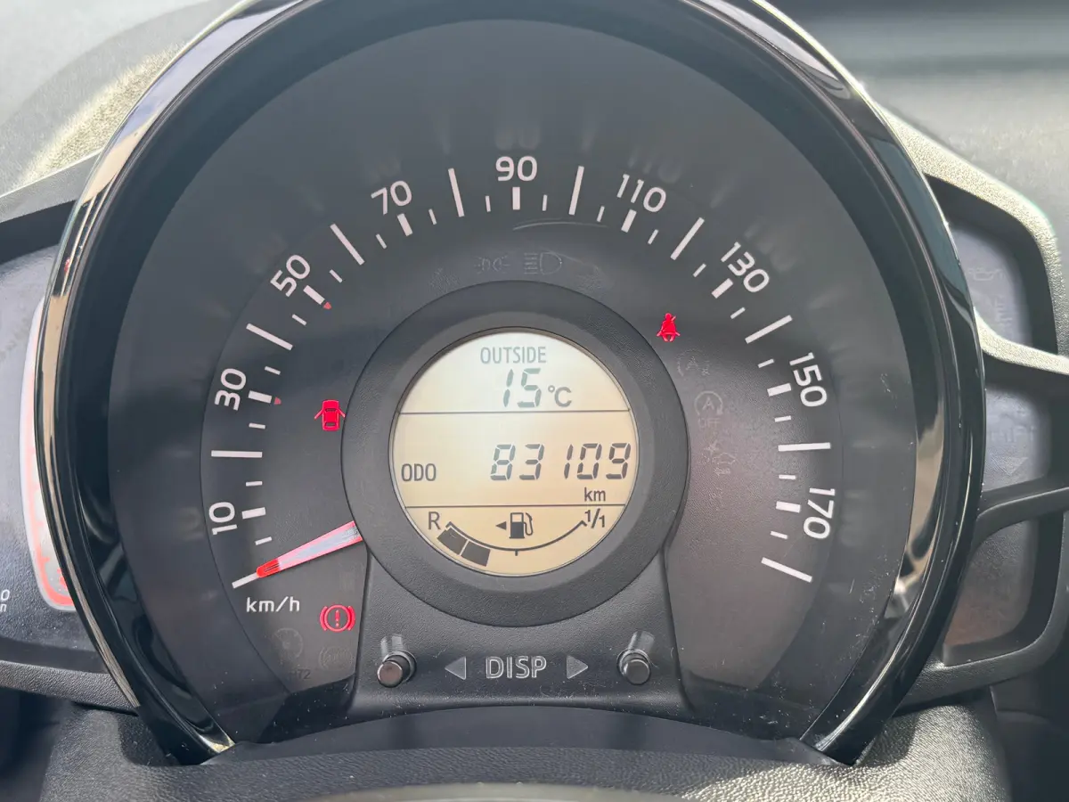 1.0 e-VTi Allure TOP! Achteruitrijcamera | Armsteun | Airco | All season banden | Apple carplay & Android auto