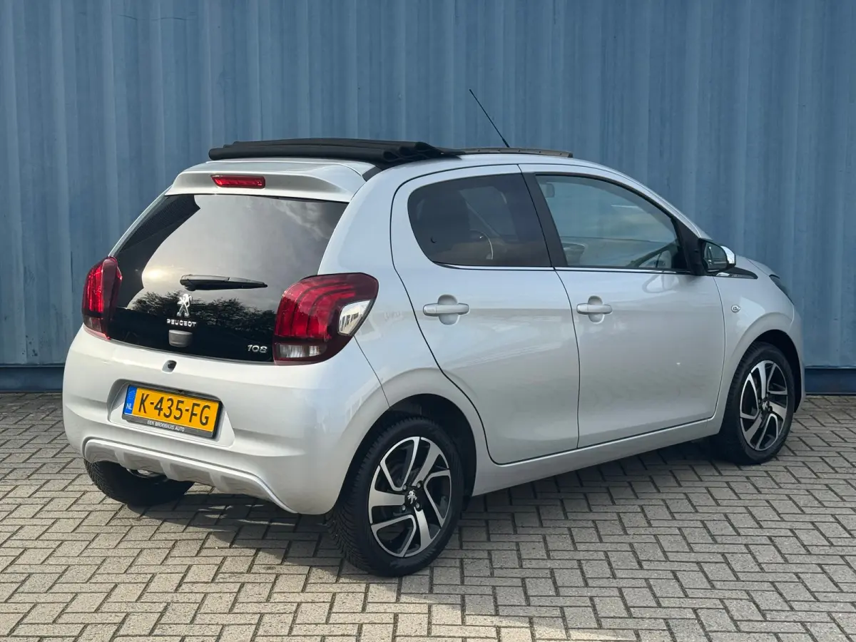 1.0 e-VTi Allure TOP! Achteruitrijcamera | Armsteun | Airco | All season banden | Apple carplay & Android auto