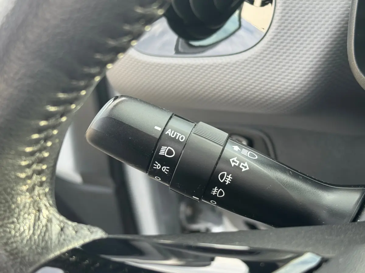 1.0 e-VTi Allure TOP! Achteruitrijcamera | Armsteun | Airco | All season banden | Apple carplay & Android auto