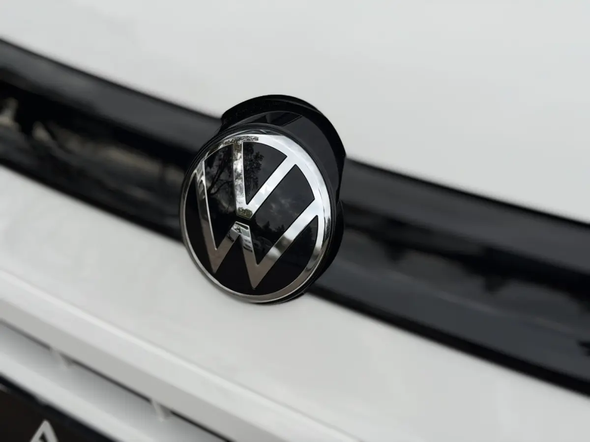 1.5 TSI | Stoelverwarming | App-Connect | Cruise Control | 18 inch