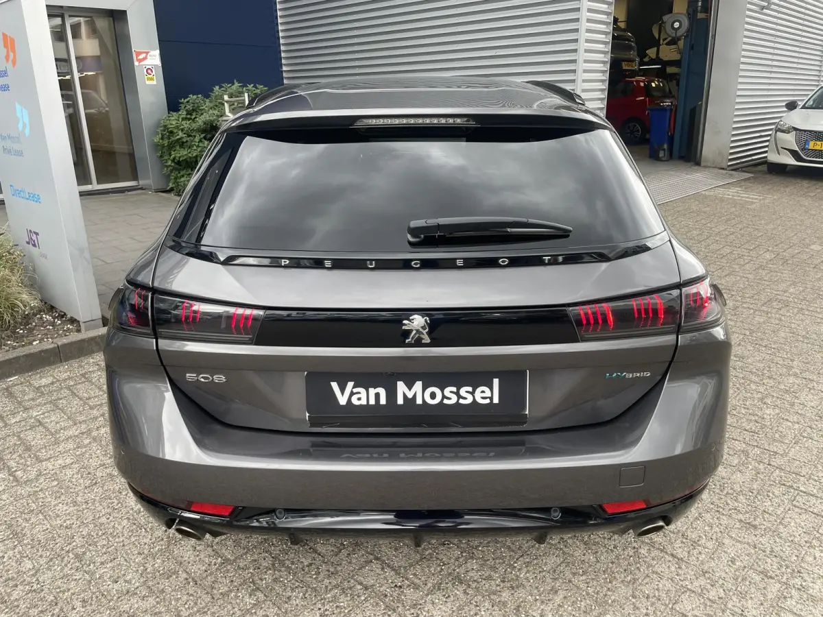 1.6 HYbrid 225 GT