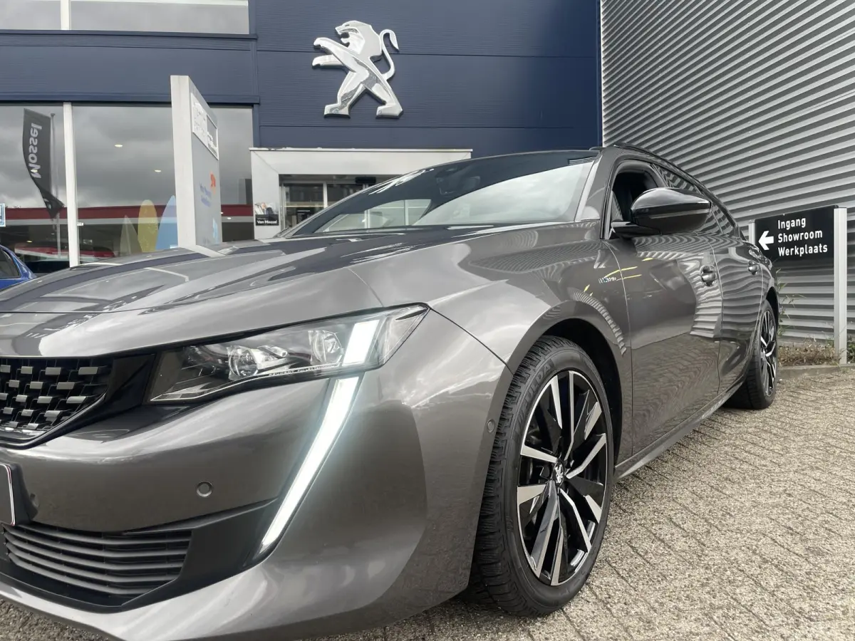 1.6 HYbrid 225 GT