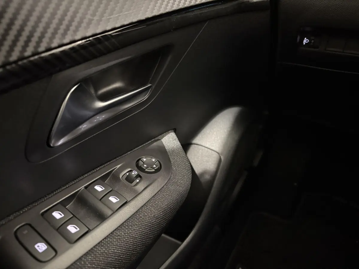 1.2 Hybrid 110 e-DCS6 Business | Automaat | Camera Achter | Navigatie | Apple Carplay/Android Auto |