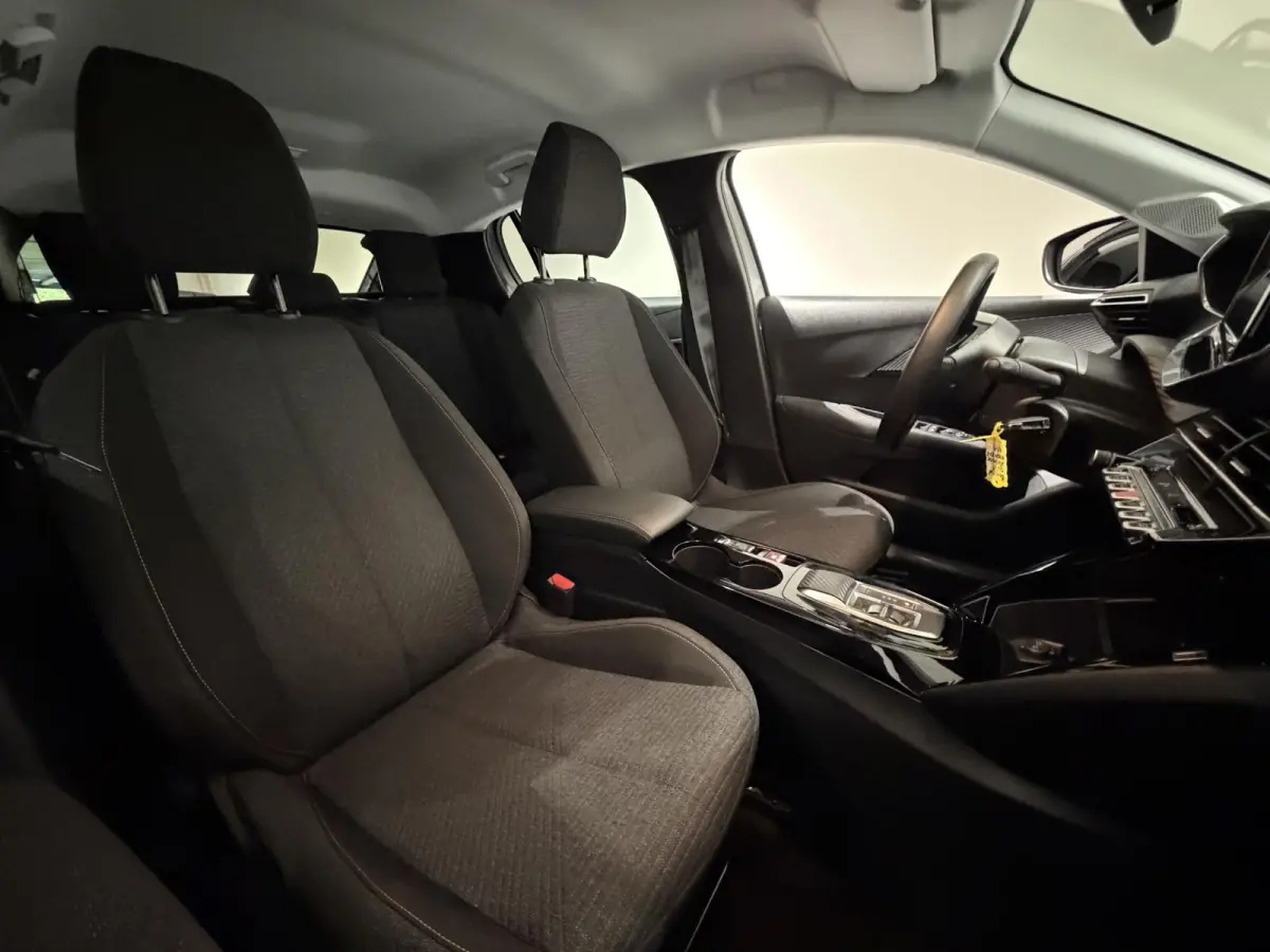 1.2 Hybrid 110 e-DCS6 Business | Automaat | Camera Achter | Navigatie | Apple Carplay/Android Auto |