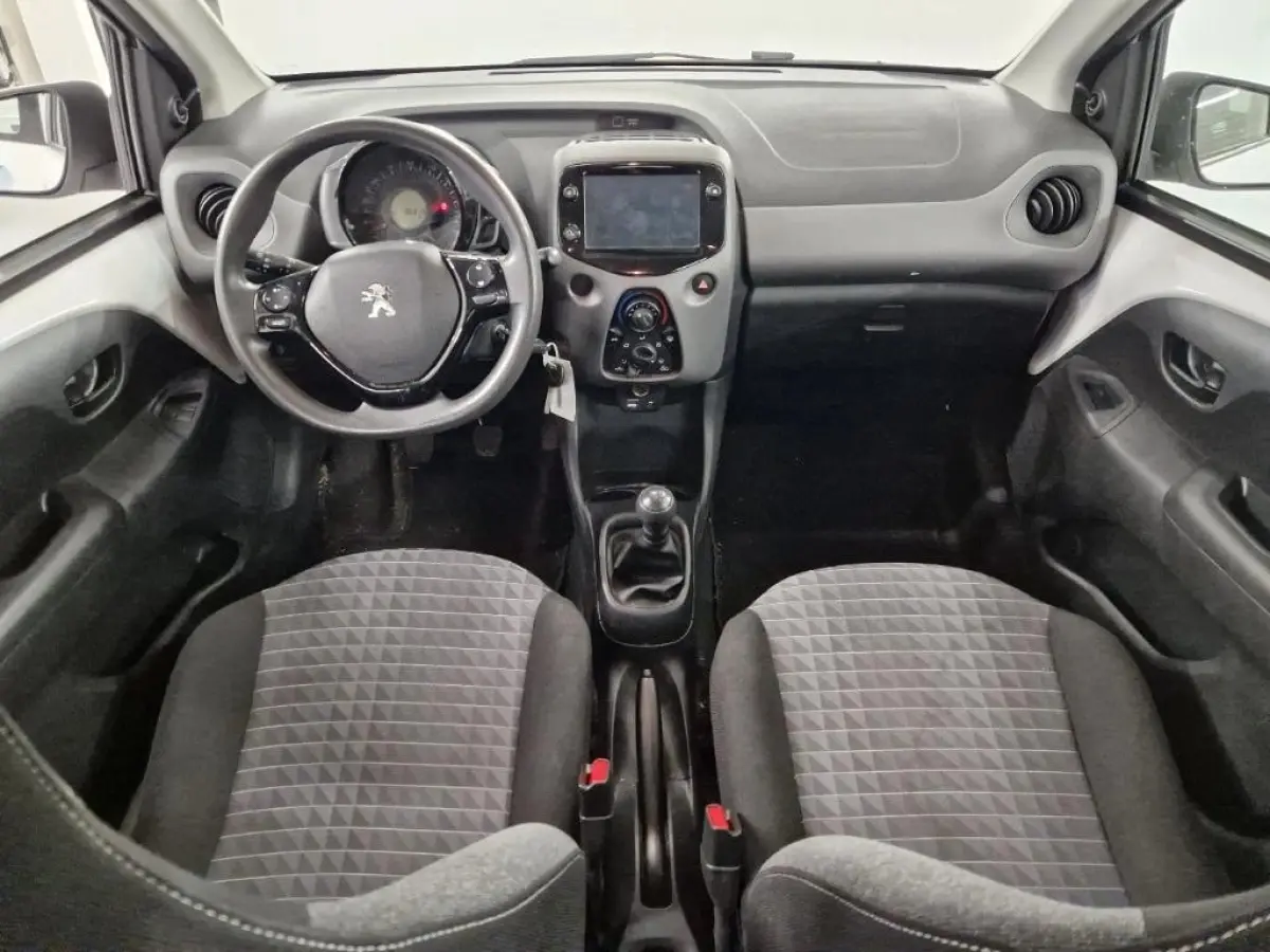 1.0 e-VTi Active Camera | Carplay | Airco | Bleutooth | Centrale Vergrendeling | LED Dagrij | Elek. Ramen | Achteruitrijcamera | Airco | Apple Carplay/Android Auto|telefoonintegratie premium