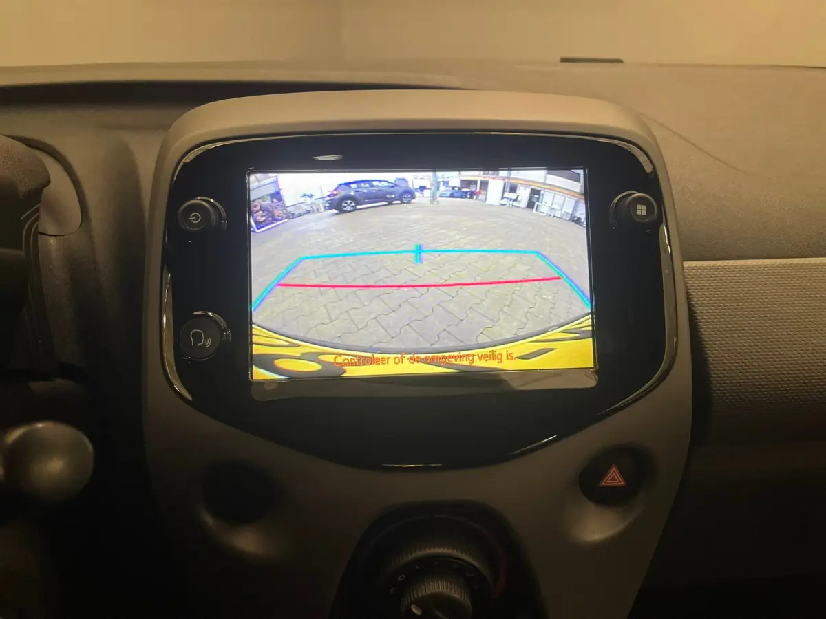 1.0 e-VTi Active Camera | Carplay | Airco | Bleutooth | Centrale Vergrendeling | LED Dagrij | Elek. Ramen | Achteruitrijcamera | Airco | Apple Carplay/Android Auto|telefoonintegratie premium