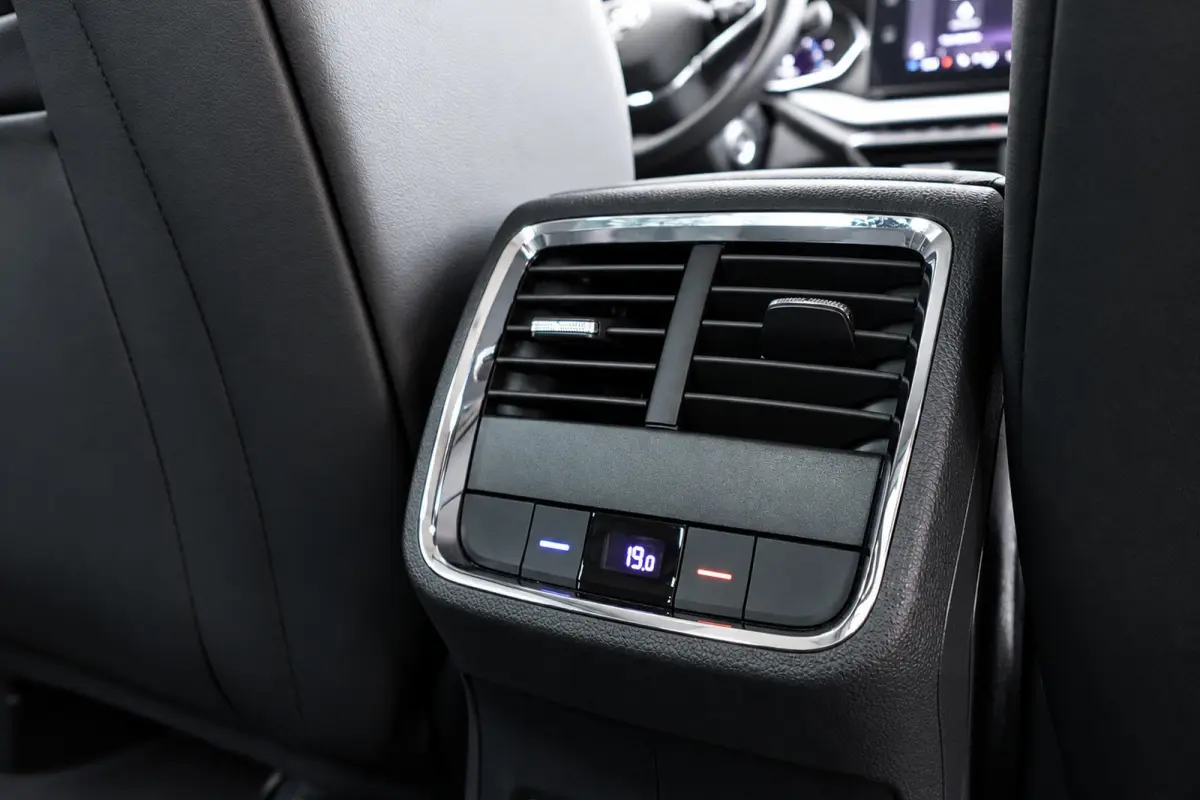 1.0 e-TSI Business Edition Plus 360 KEYLESS CAM